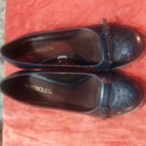 Navy dress shoes